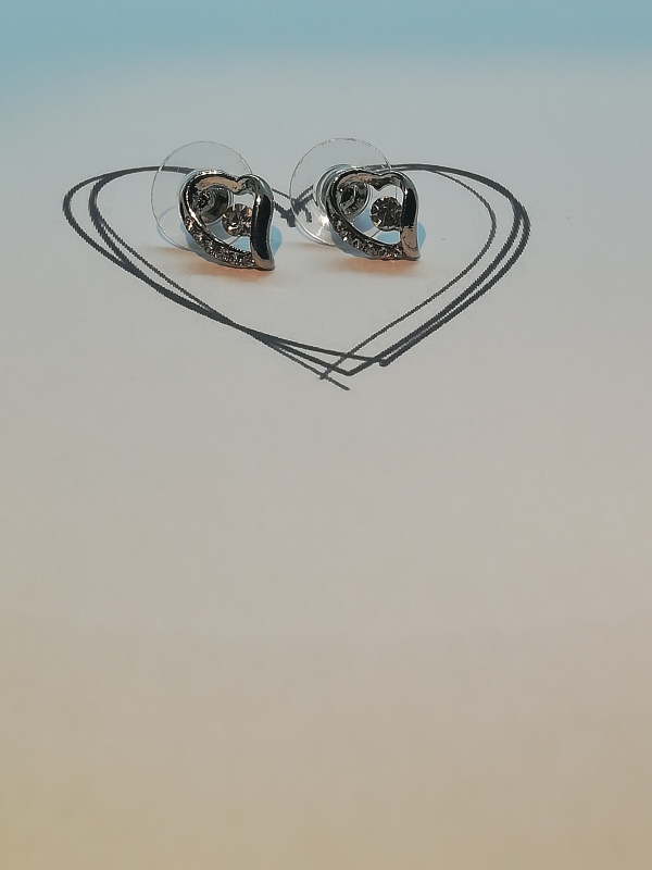 oorbellen hartjes zilver met steentjes